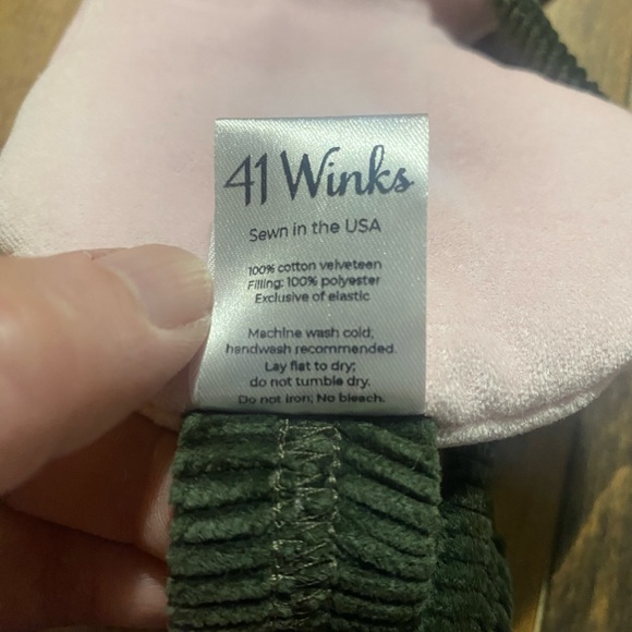 BRAND NEW! “I’m Sleeping” Pink Sleep Mask by 41 WINKS at Nordstrom. Great gift! - Picture 5 of 9